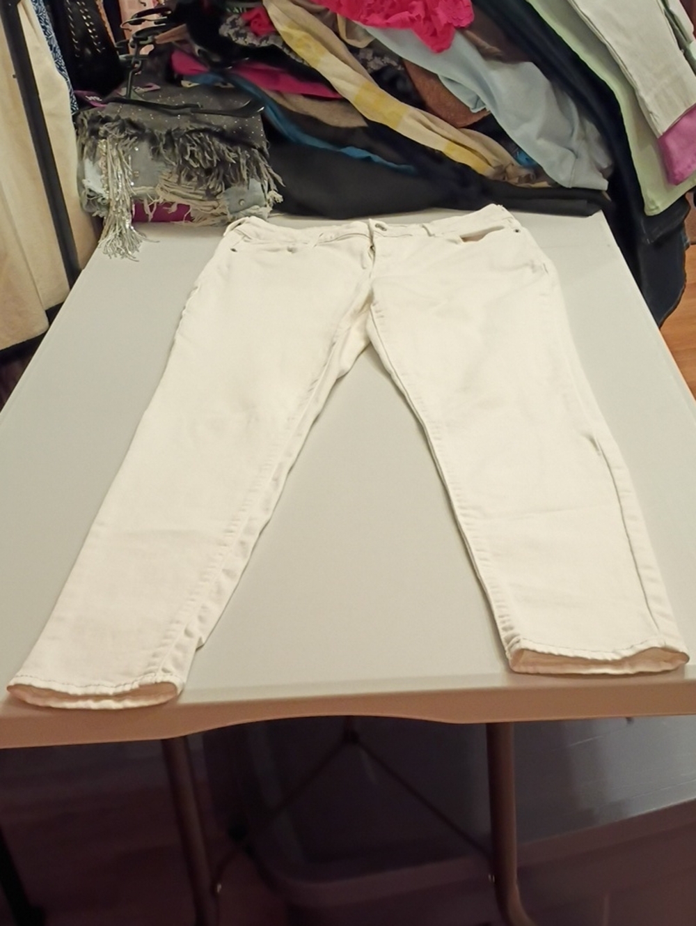 Old Navy Women's White Skinny Jeans